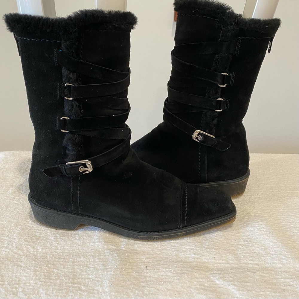 Stuart Weitzman faux fur-lined black suede ankle boots. Sz. 8